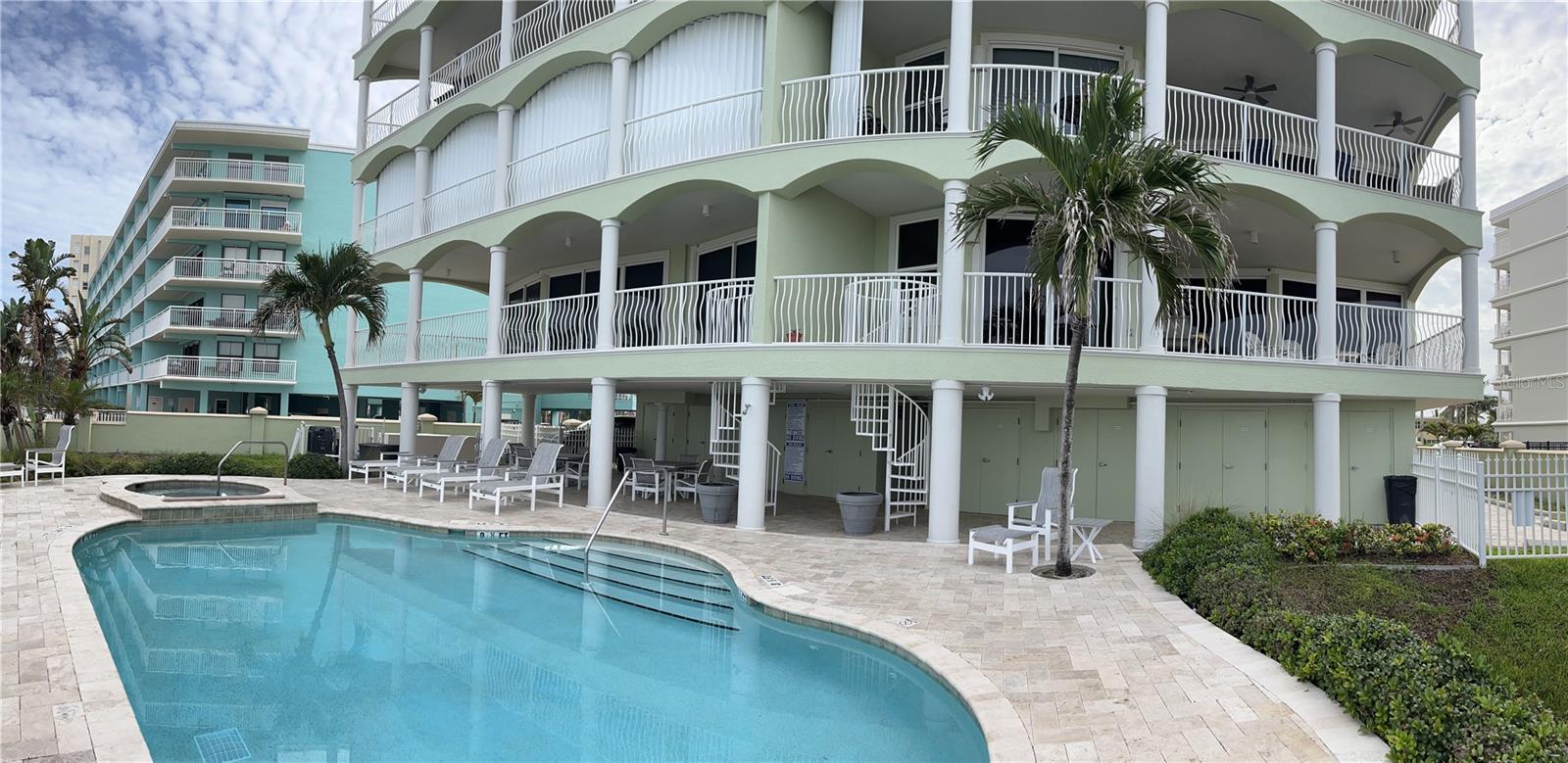 DEL MAR WEST CONDO - Residential