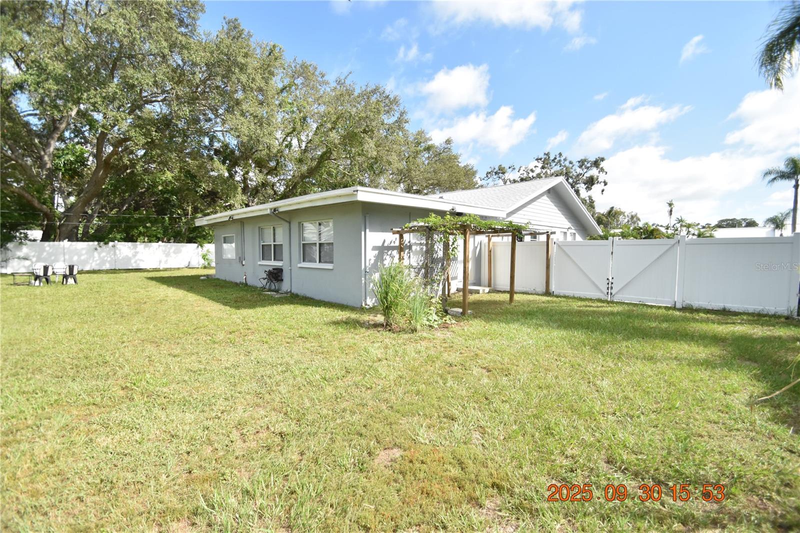 BIG ACRES - Residential Lease
