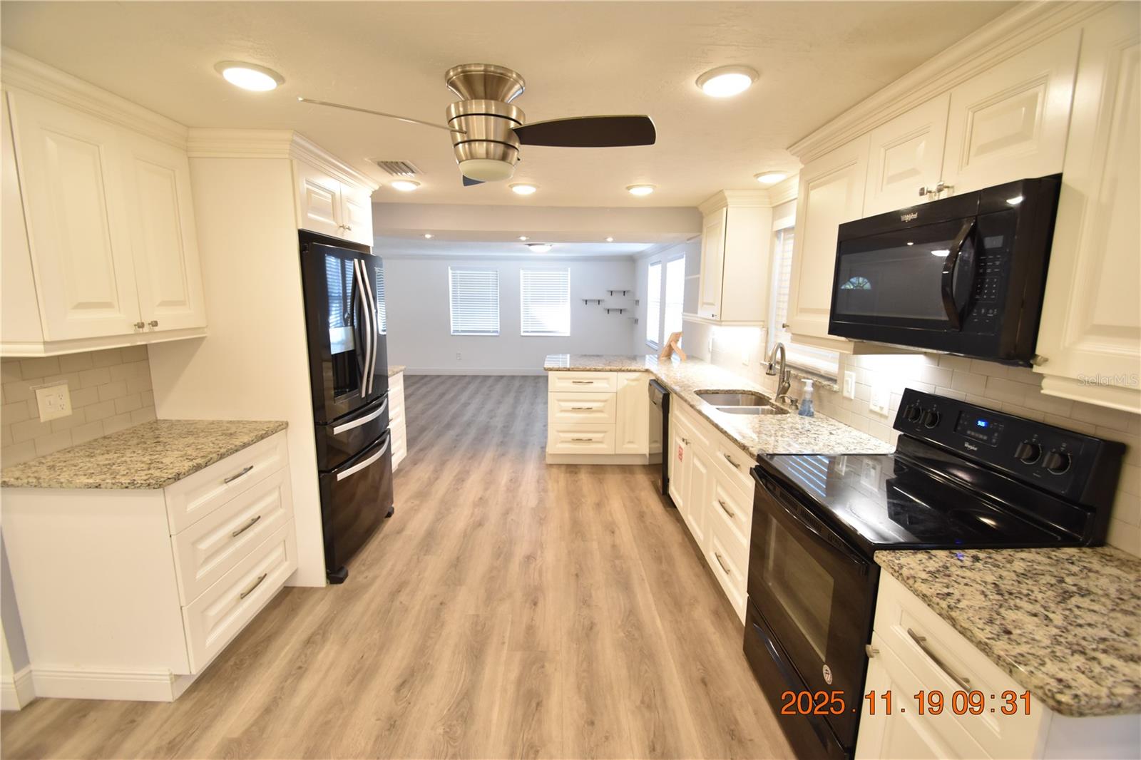 BIG ACRES - Residential Lease