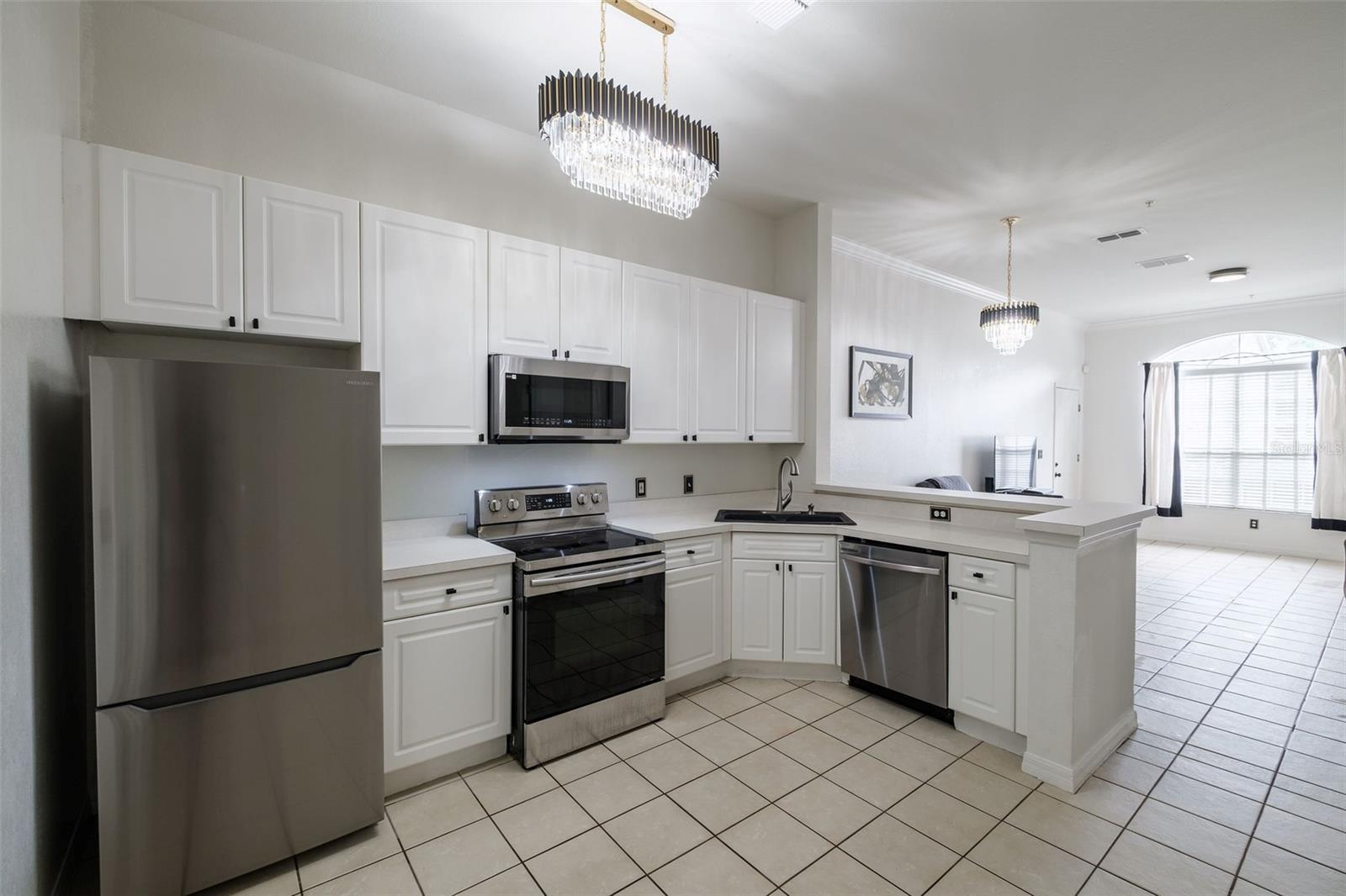 141 RESERVE CIRCLE 113