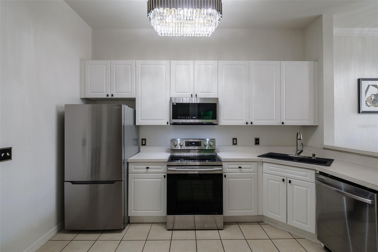 141 RESERVE CIRCLE 113