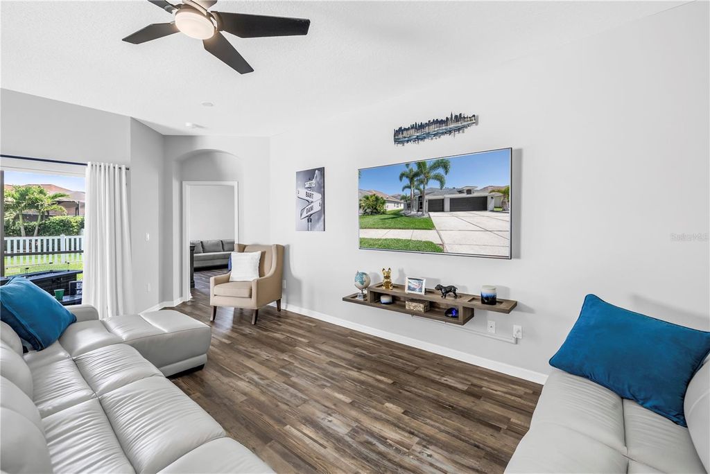 Photo of 511 York Dale Drive, Ruskin, FL 33570 (MLS # TB8372149)