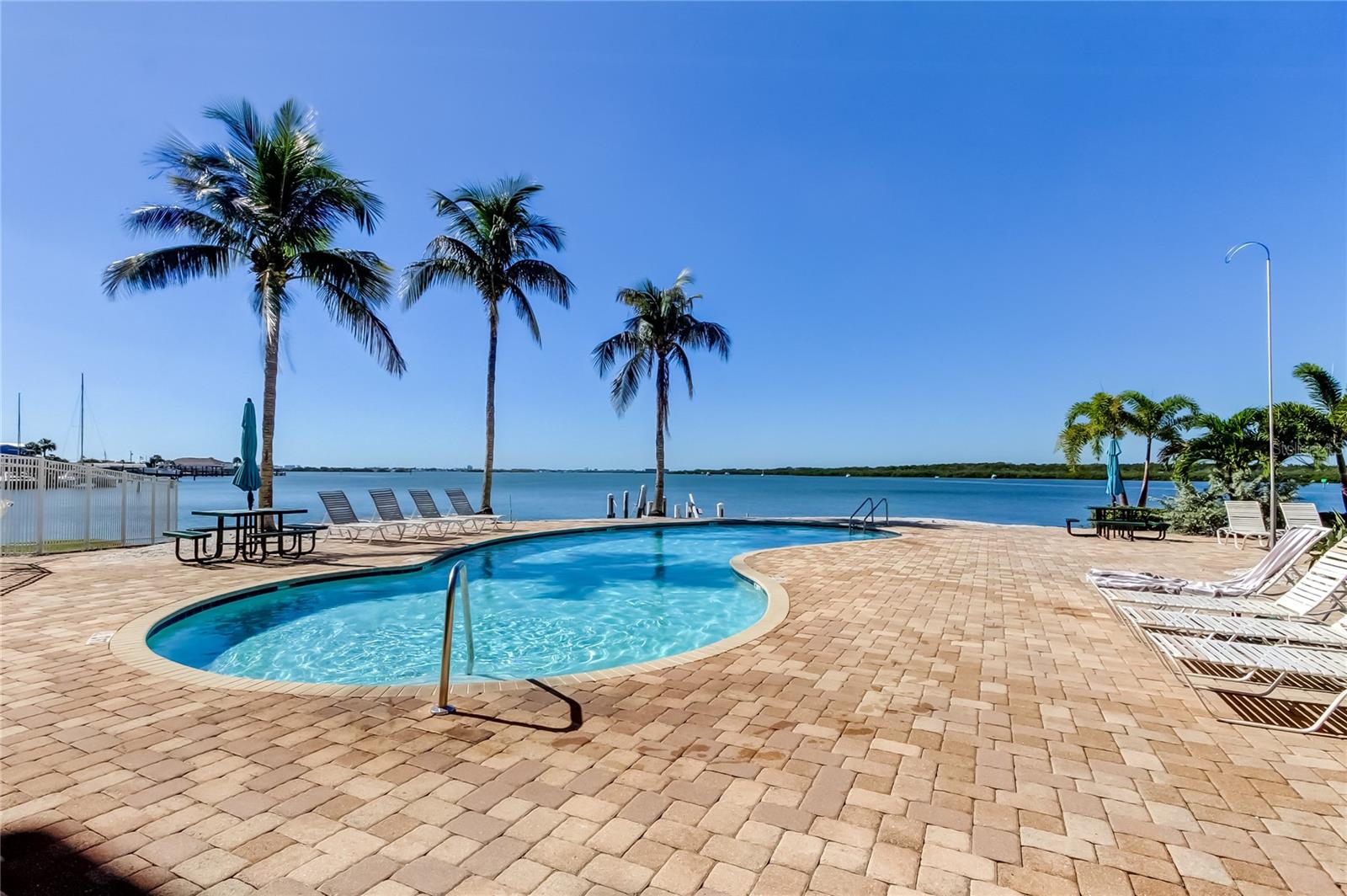 BOCA CIEGA RESORT & MARINA CONDO - Residential