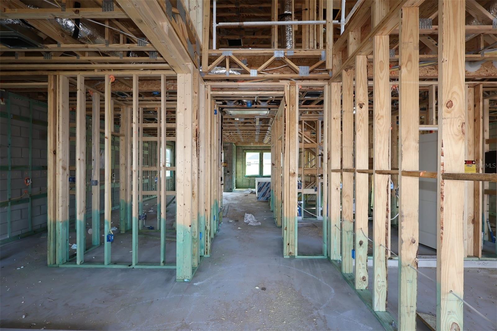 CENTER LAKE ON THE PARK - Residential