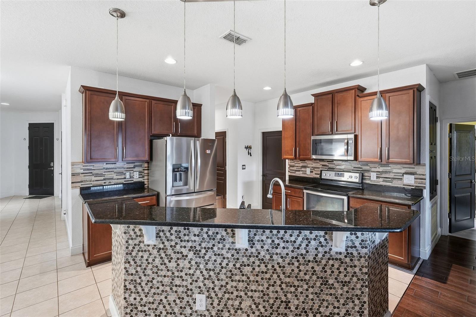 4737 BLACKTHORN CIRCLE