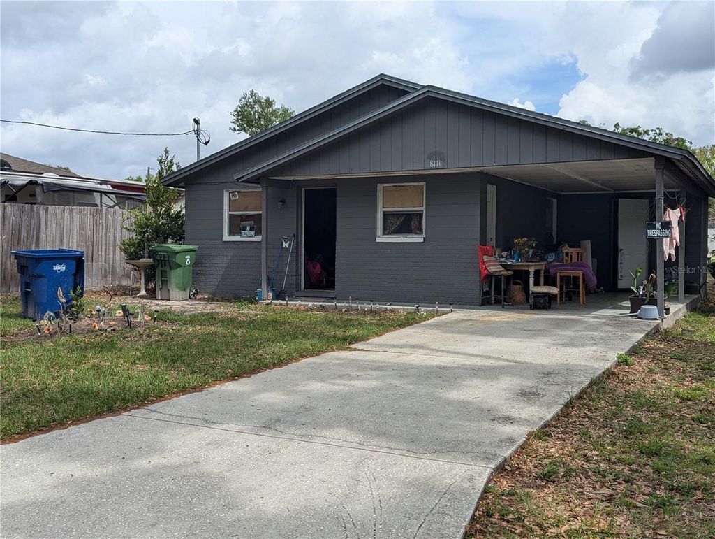 Photo of 8111 N 13th Street, Tampa, FL 33604 (MLS # TB8487036)