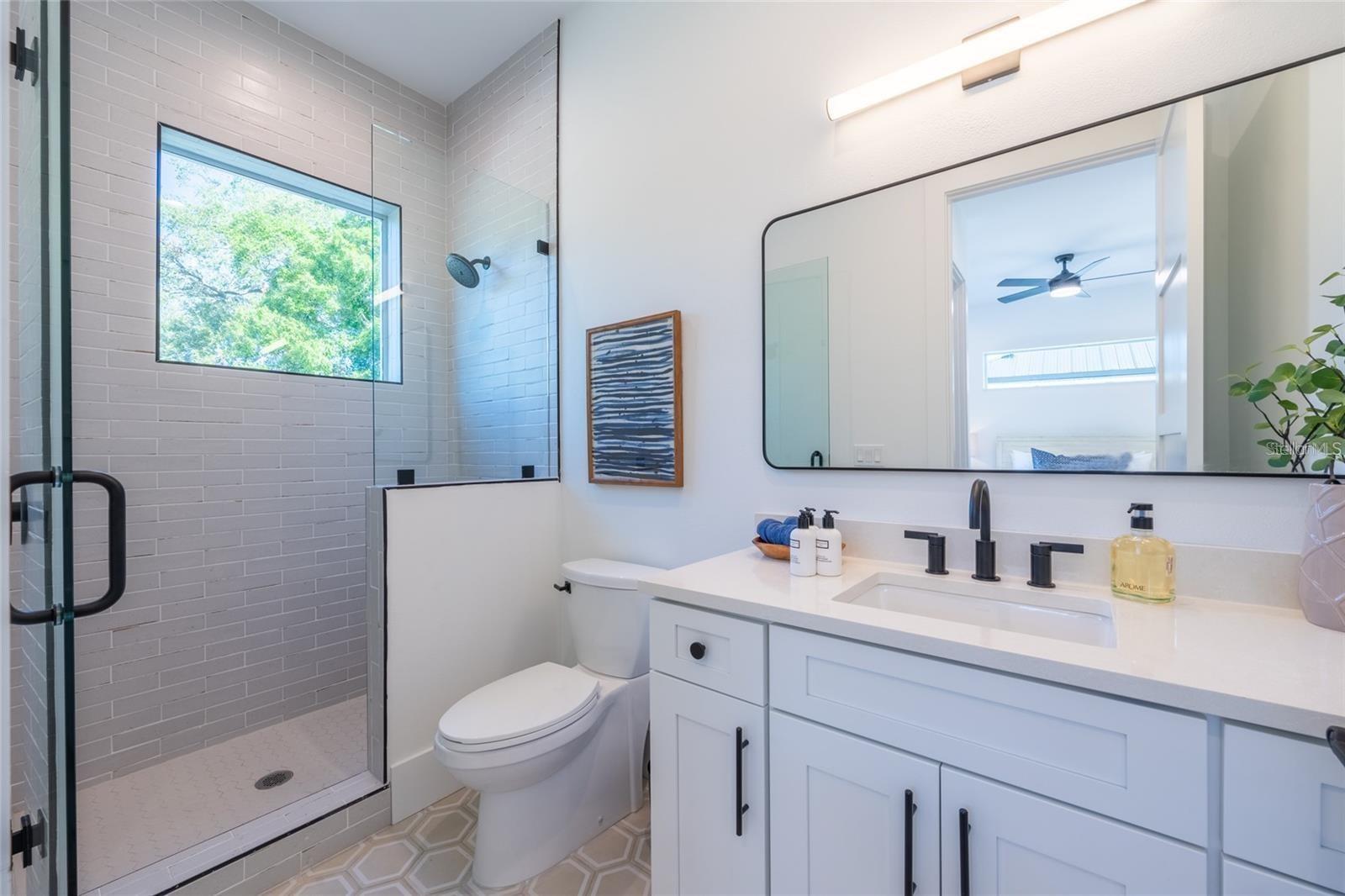 RUSTIC LODGE - Residential