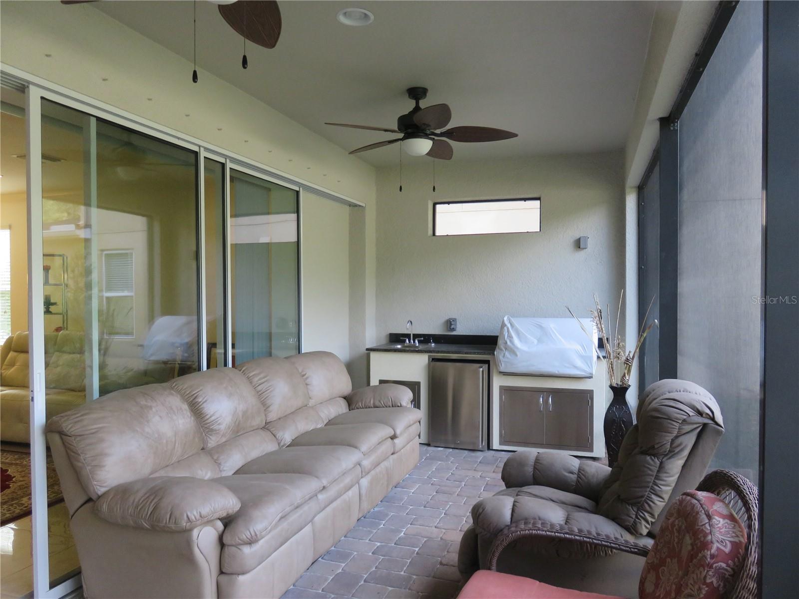 PALMS AT CITRUS PARK - Residential Lease