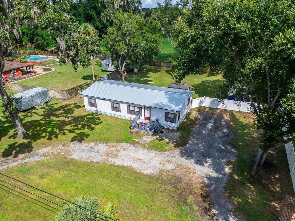 Photo of 2910 Bloomingdale Avenue, Valrico, FL 33596 (MLS # TB8429260)