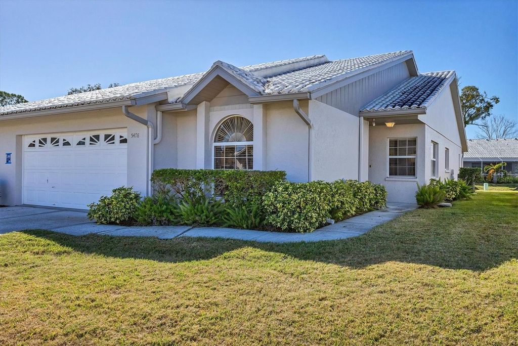 Photo of Sarasota, FL 34233 (MLS # A4683736)