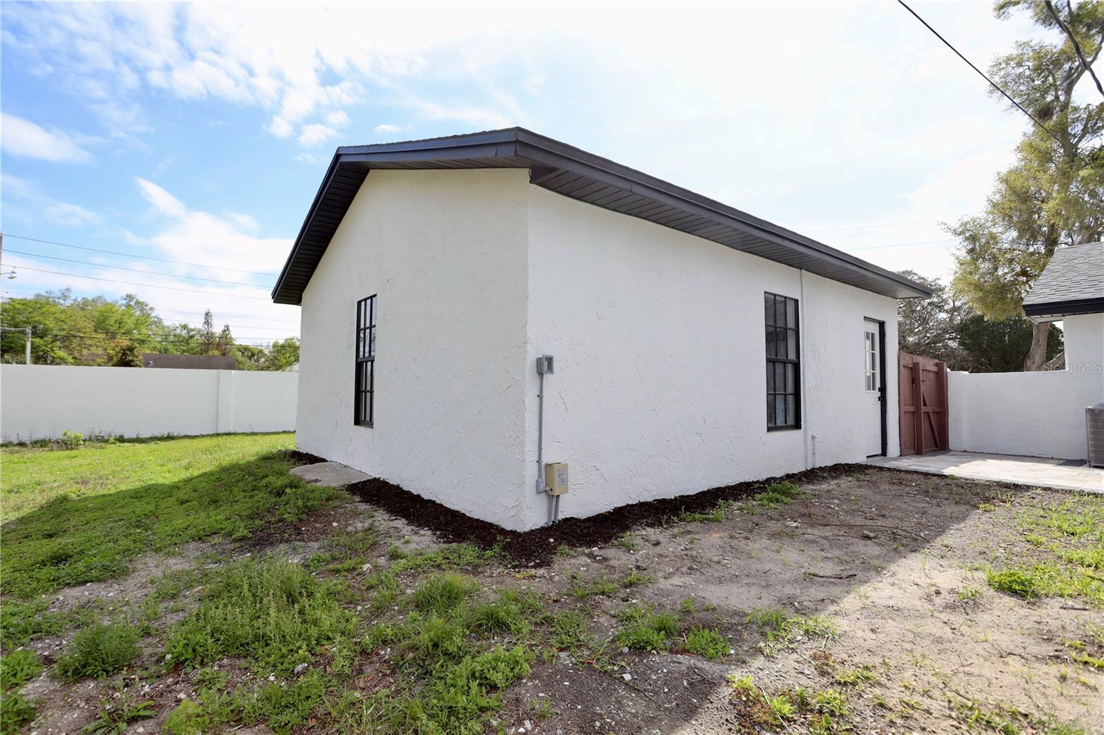 DOMMERICH HILLS 6TH ADD - Residential