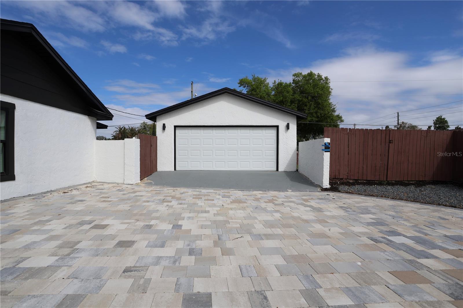 DOMMERICH HILLS 6TH ADD - Residential