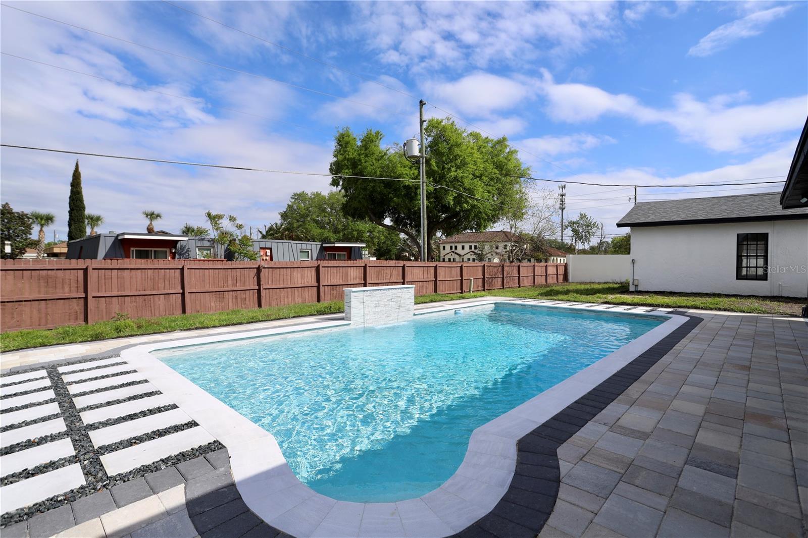 DOMMERICH HILLS 6TH ADD - Residential