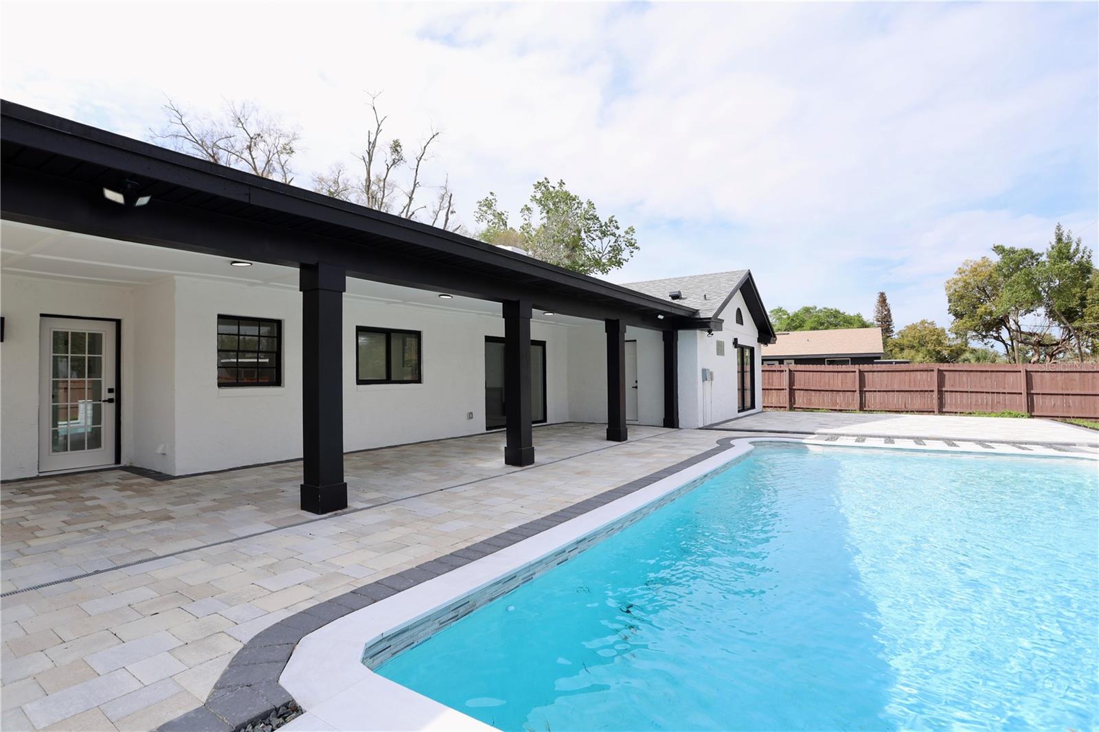 DOMMERICH HILLS 6TH ADD - Residential