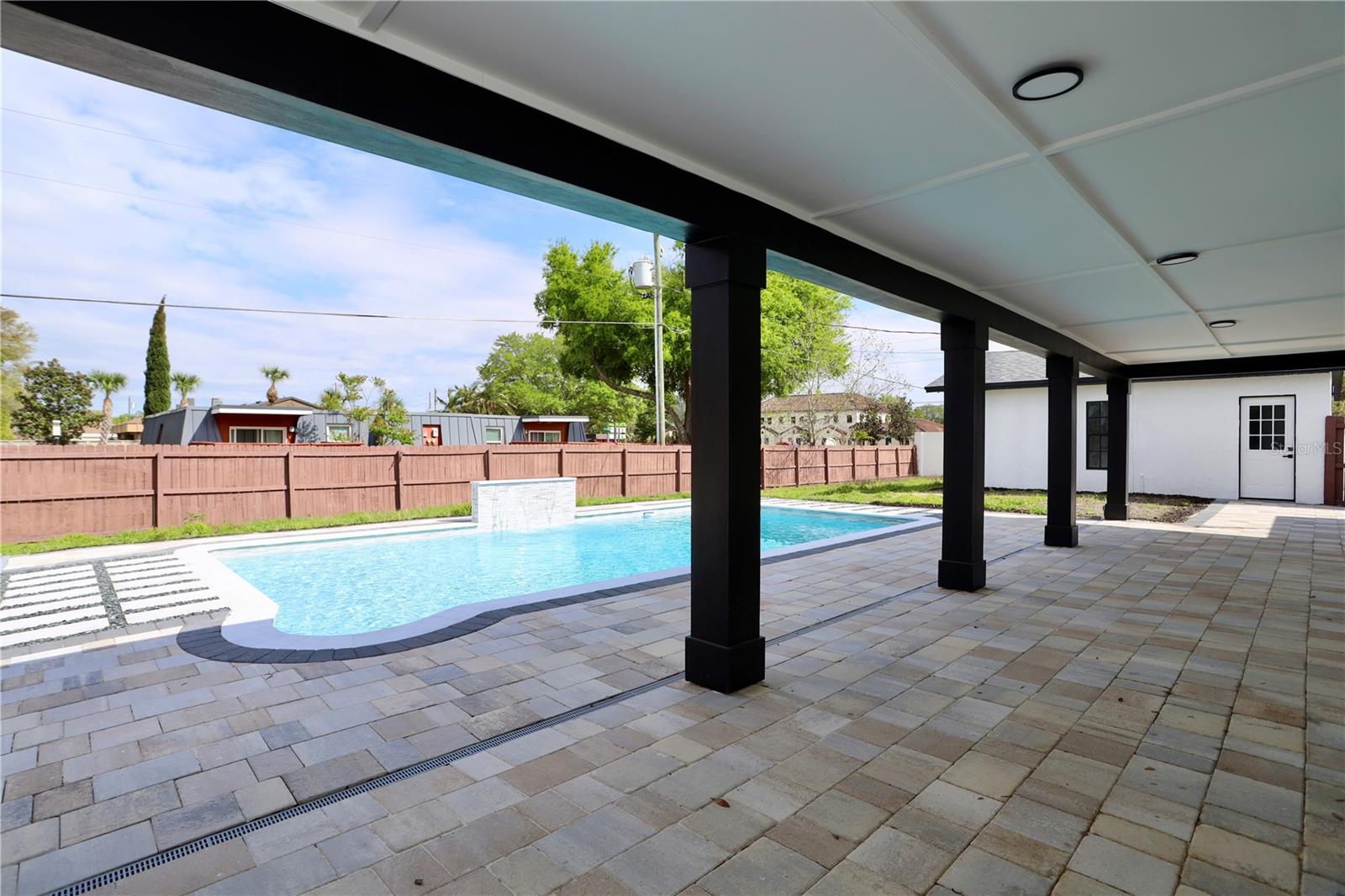 DOMMERICH HILLS 6TH ADD - Residential