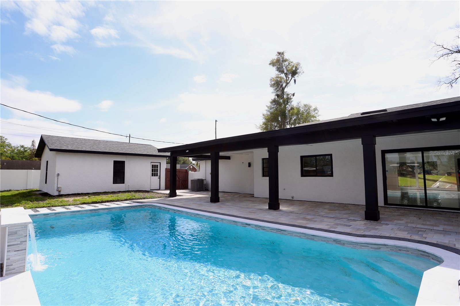 DOMMERICH HILLS 6TH ADD - Residential