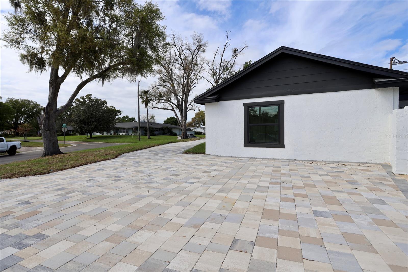 DOMMERICH HILLS 6TH ADD - Residential