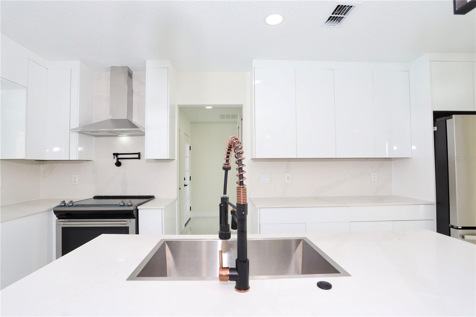 DOMMERICH HILLS 6TH ADD - Residential