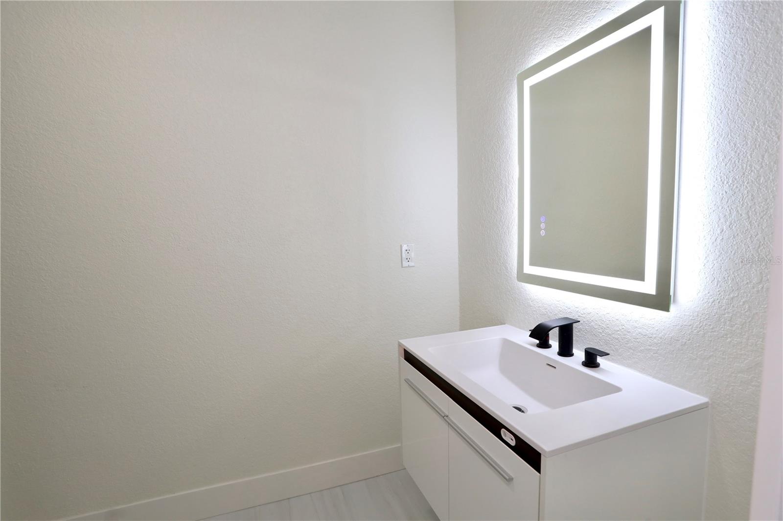 DOMMERICH HILLS 6TH ADD - Residential