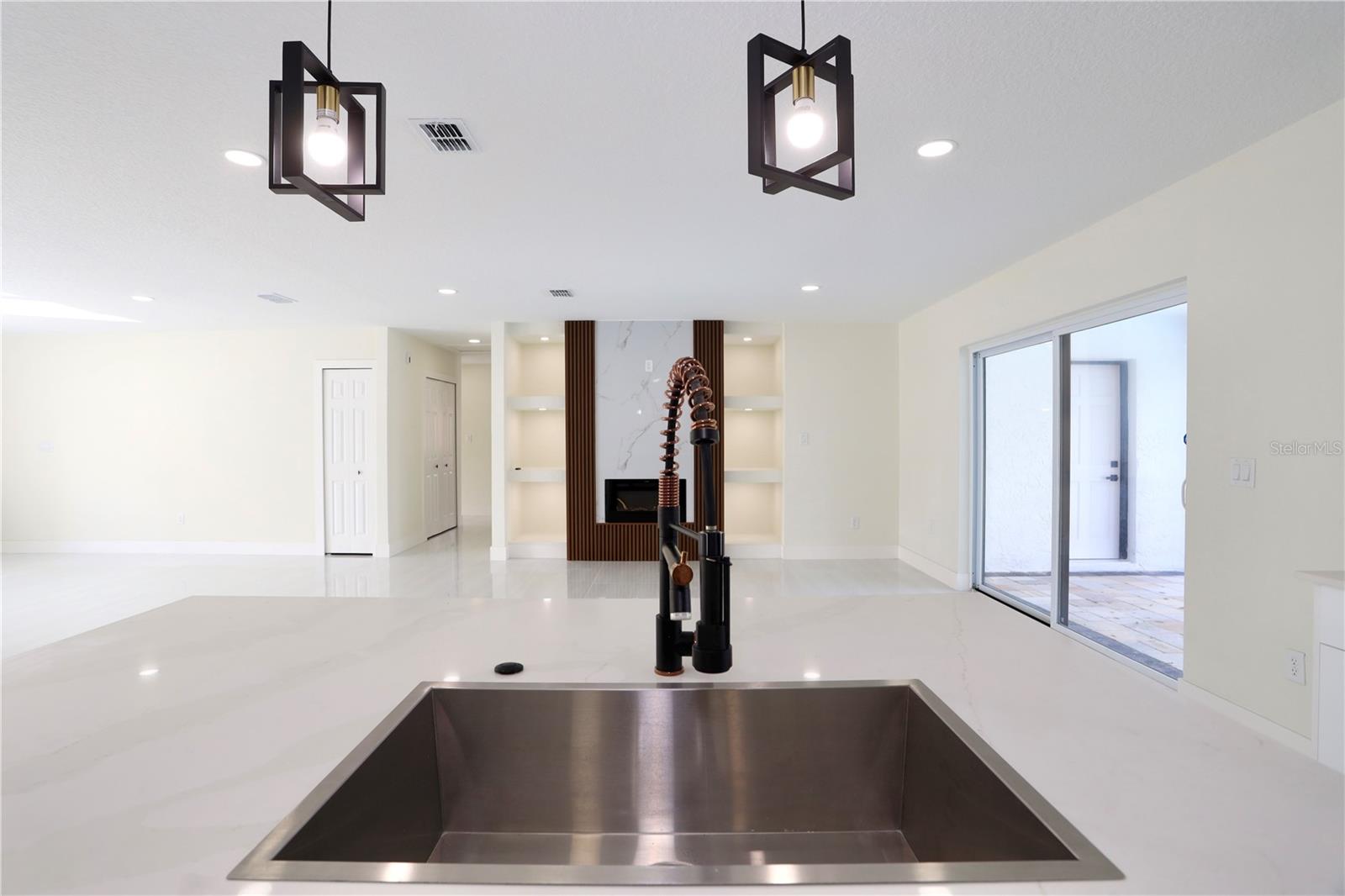 DOMMERICH HILLS 6TH ADD - Residential