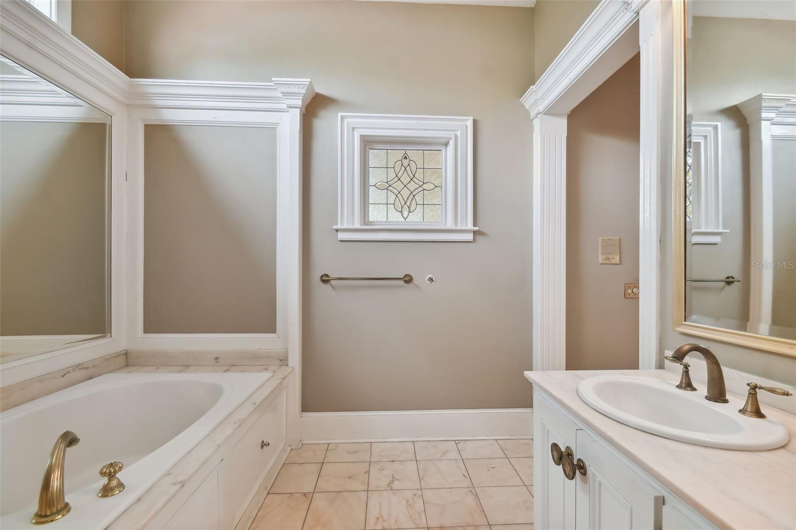 GOLF VIEW PARK 11 PAGE 72 - Residential