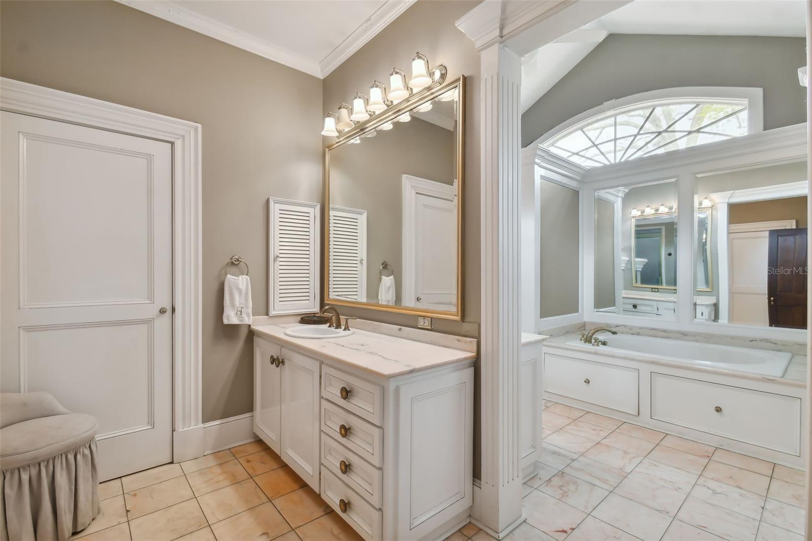 GOLF VIEW PARK 11 PAGE 72 - Residential