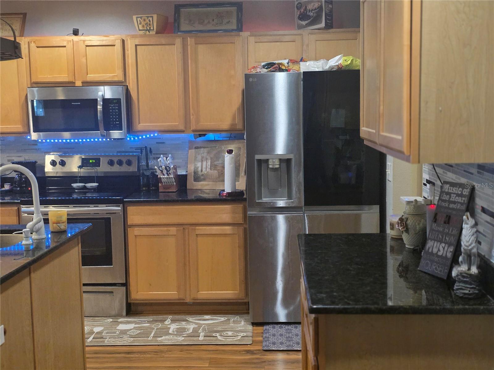 LAKE MCLEOD POINTE PH 02 - Residential