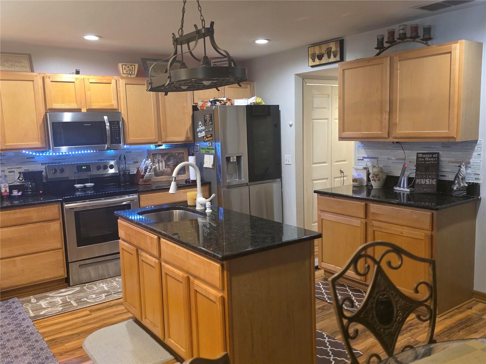 LAKE MCLEOD POINTE PH 02 - Residential