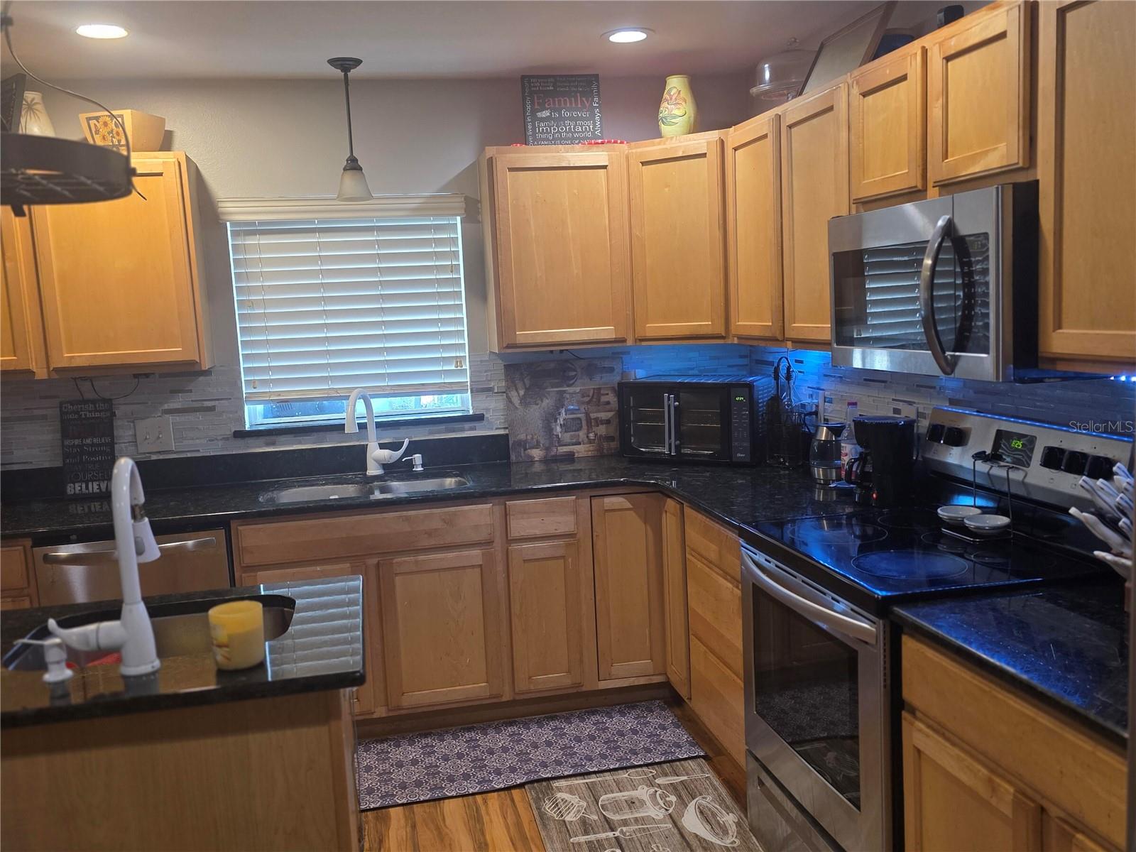 LAKE MCLEOD POINTE PH 02 - Residential