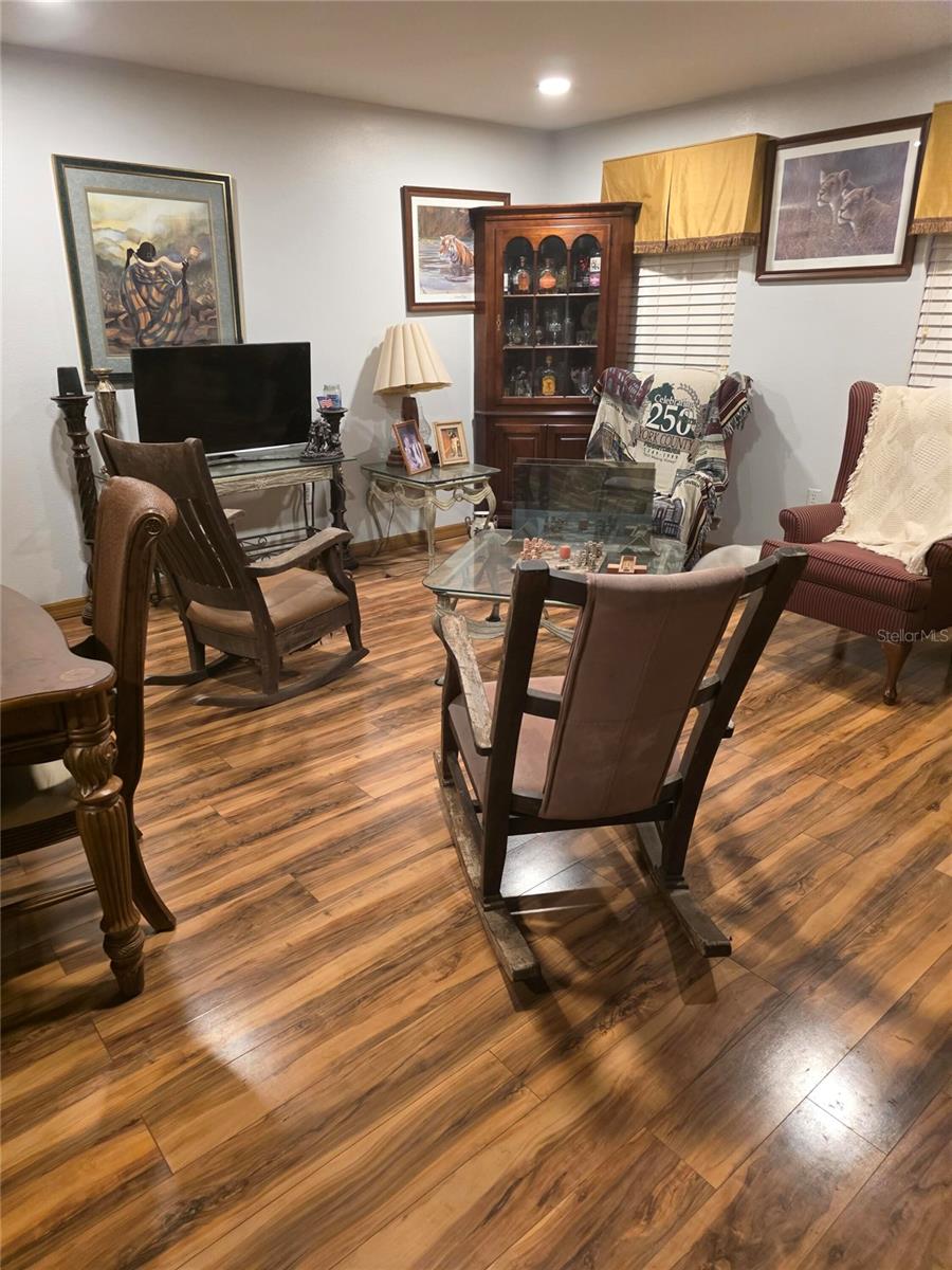 LAKE MCLEOD POINTE PH 02 - Residential