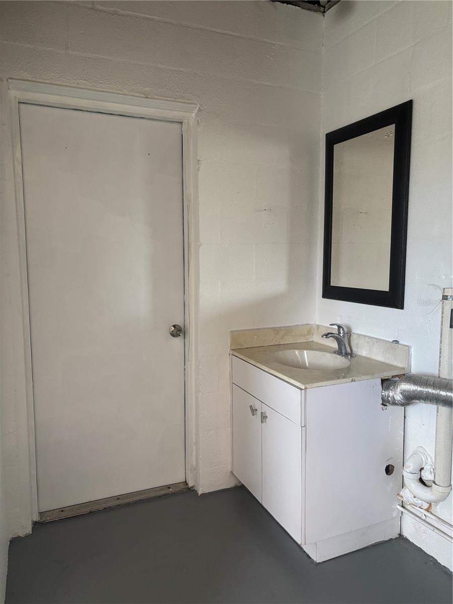 GUY ROY L SUB - Residential Lease