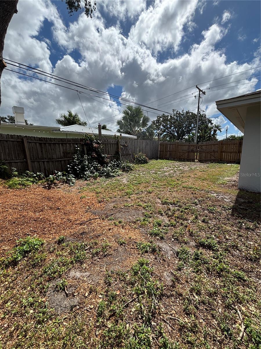 GUY ROY L SUB - Residential Lease