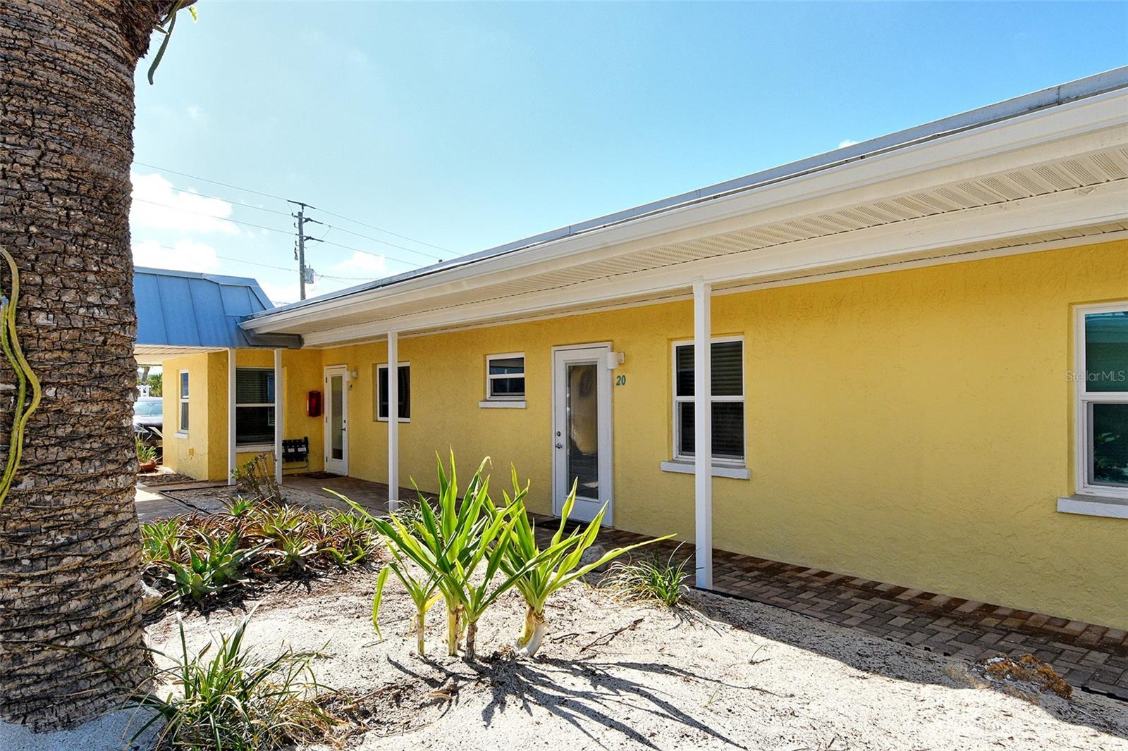 Listing image 4