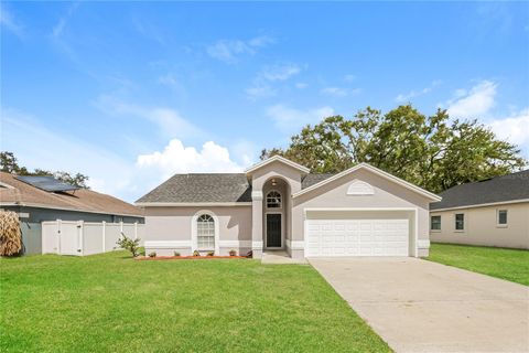 Photo of 1660 Lakeside Dr, Bartow, FL 33830 (MLS # TB8483980)