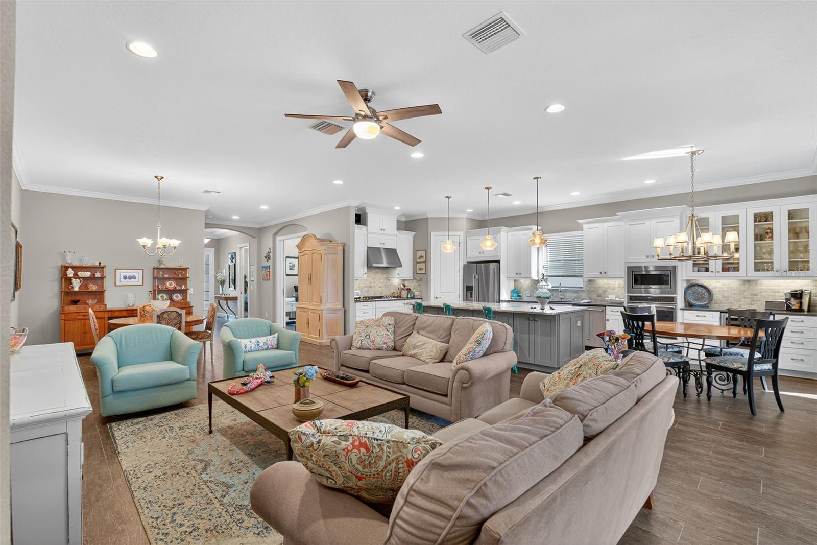 ESPLANADE PH III SUBPHASES E, - Residential