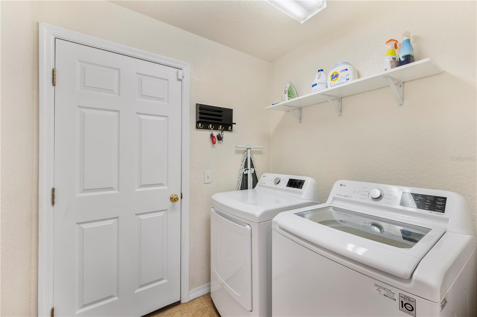 HUNTINGTON SUMMIT - Residential