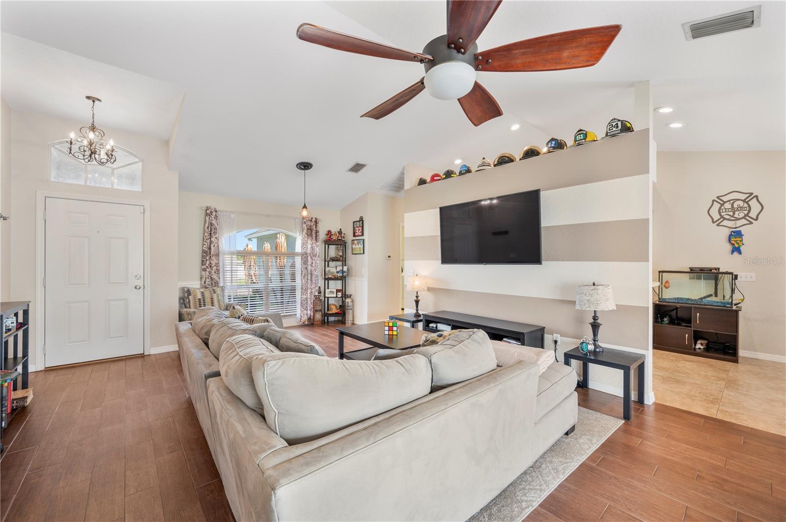 HUNTINGTON SUMMIT - Residential