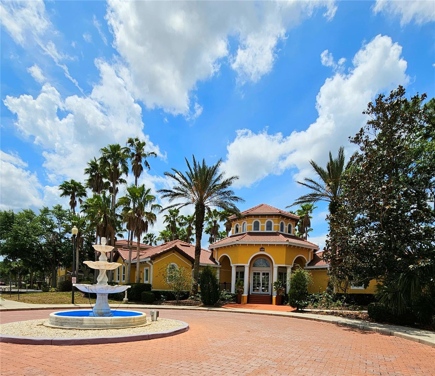 LAS PALMAS OF SARASOTA - Residential