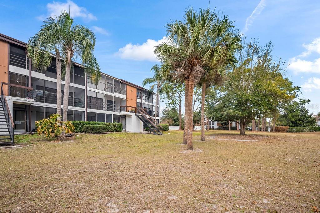 ALHAMBRA VILLAGE 01 - Residential