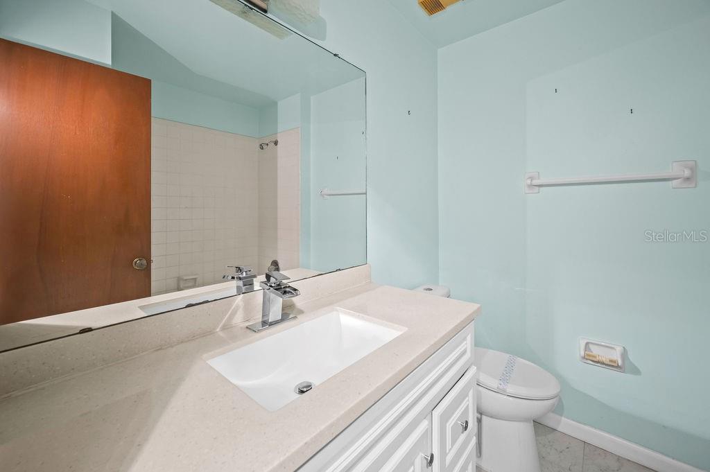 ALHAMBRA VILLAGE 01 - Residential