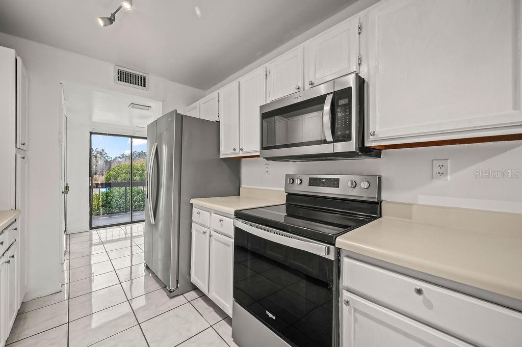 ALHAMBRA VILLAGE 01 - Residential