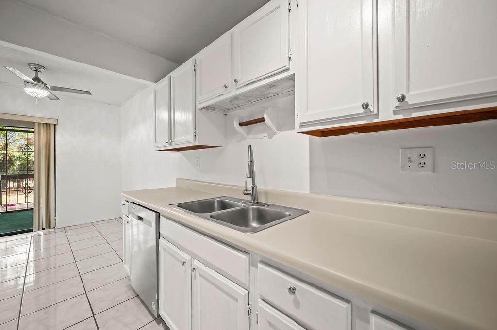 ALHAMBRA VILLAGE 01 - Residential