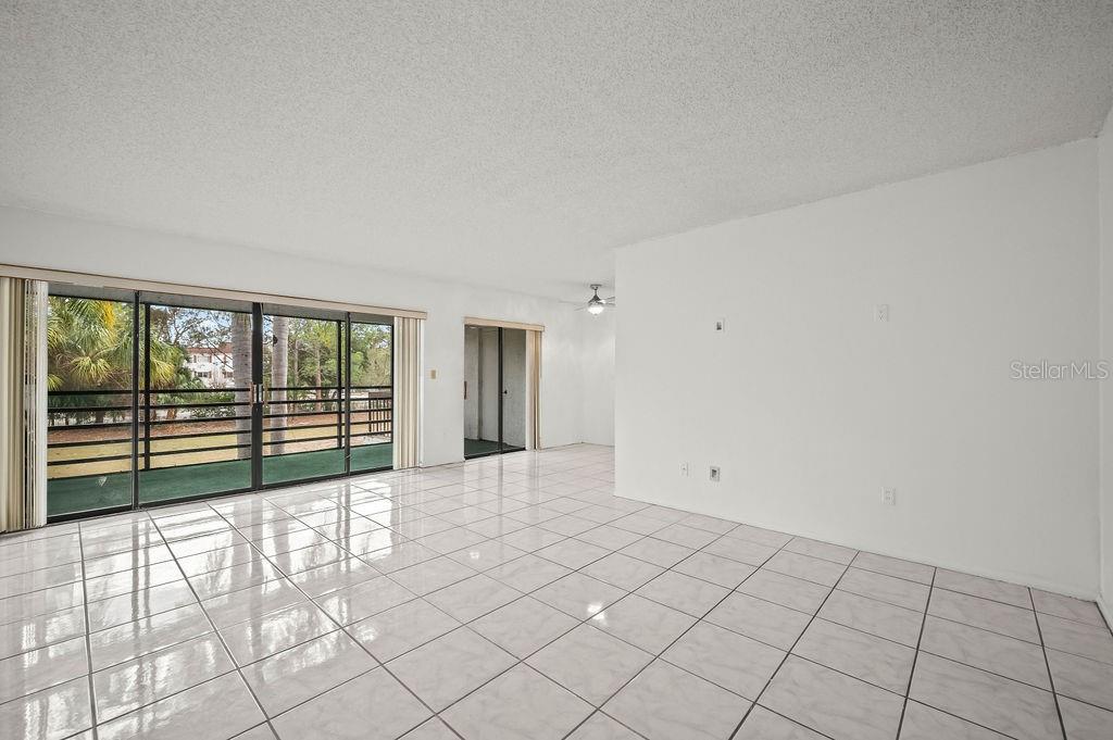 ALHAMBRA VILLAGE 01 - Residential