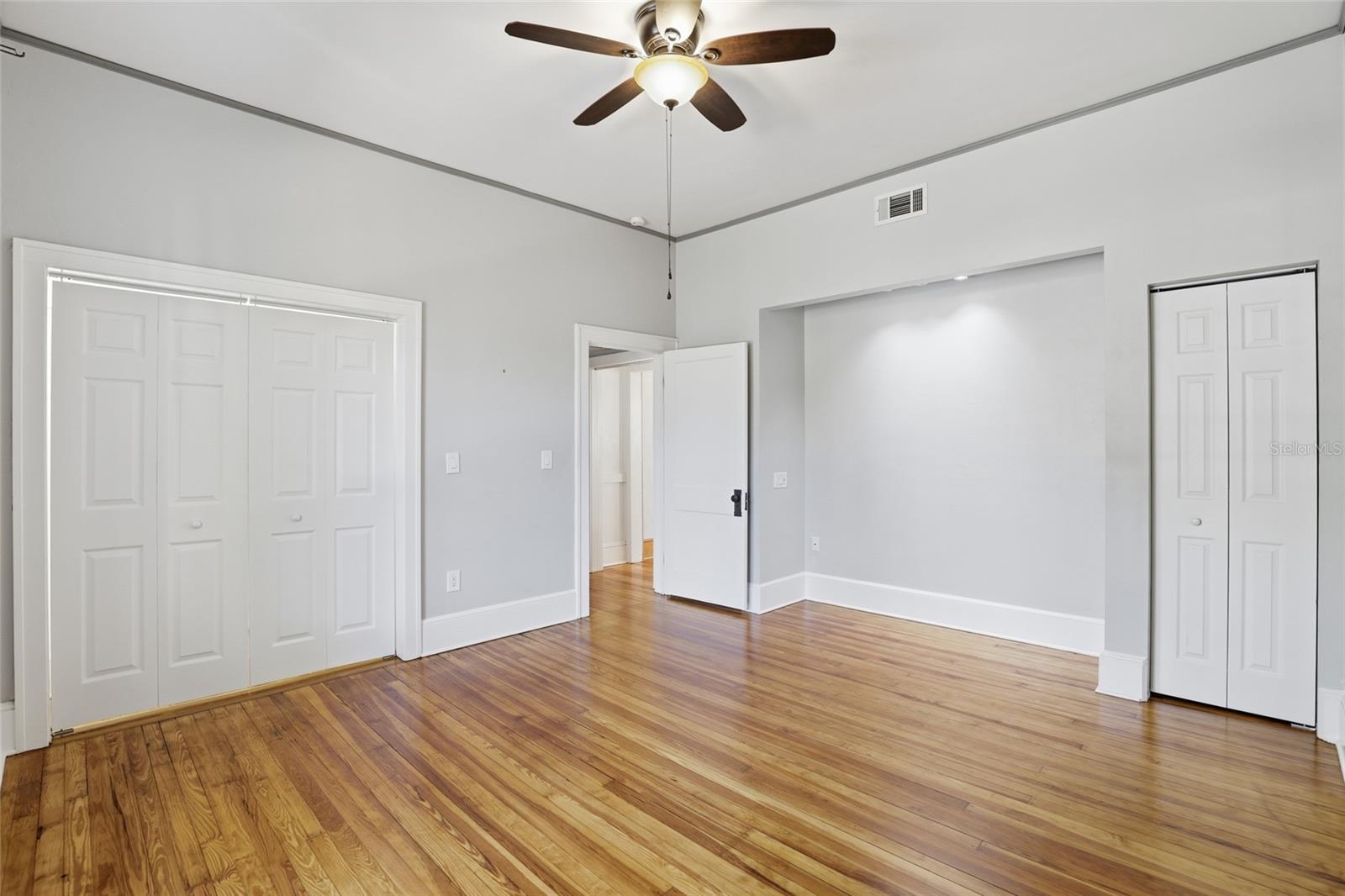 WOOLEY FORD & - Residential