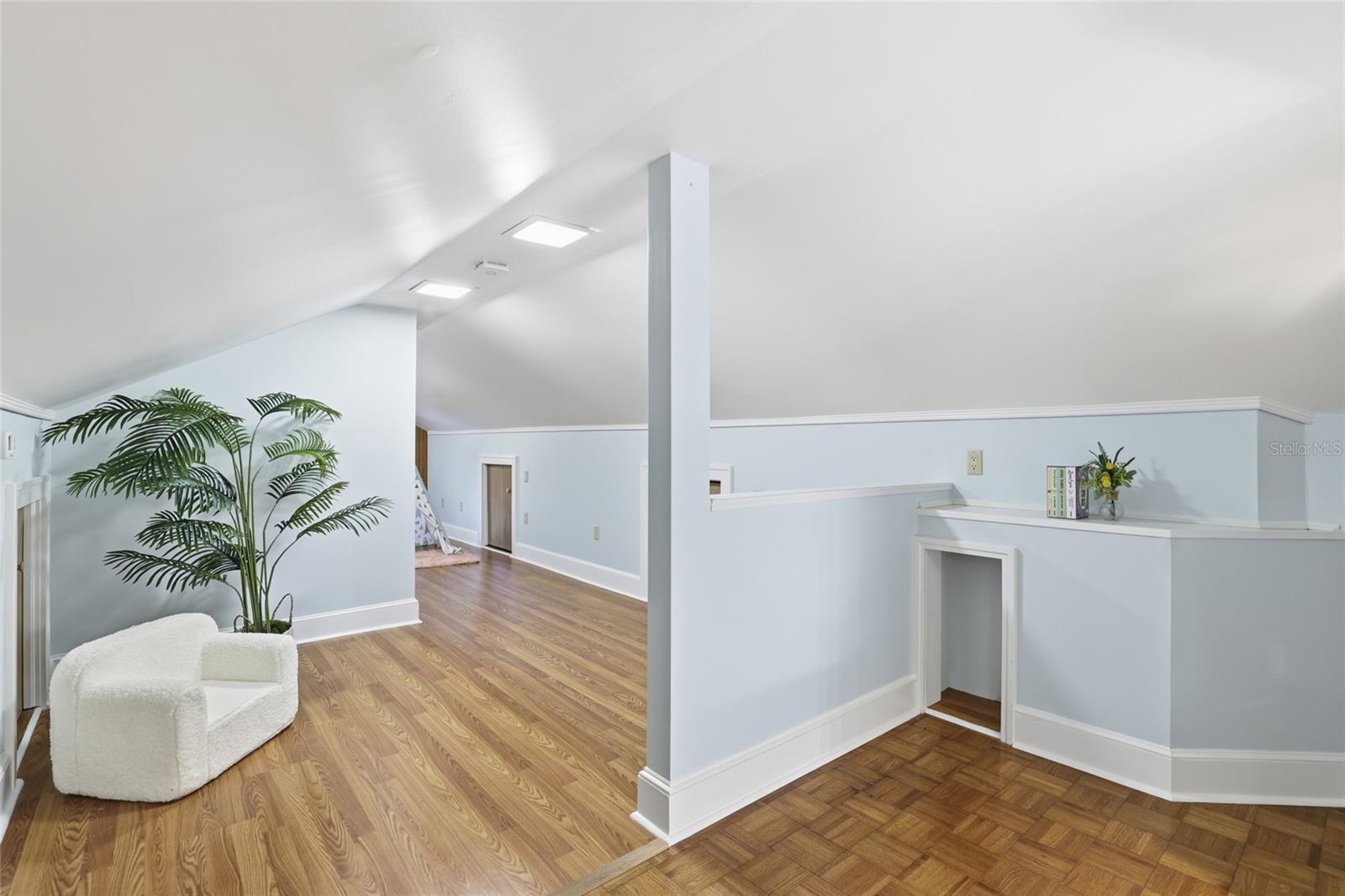 WOOLEY FORD & - Residential