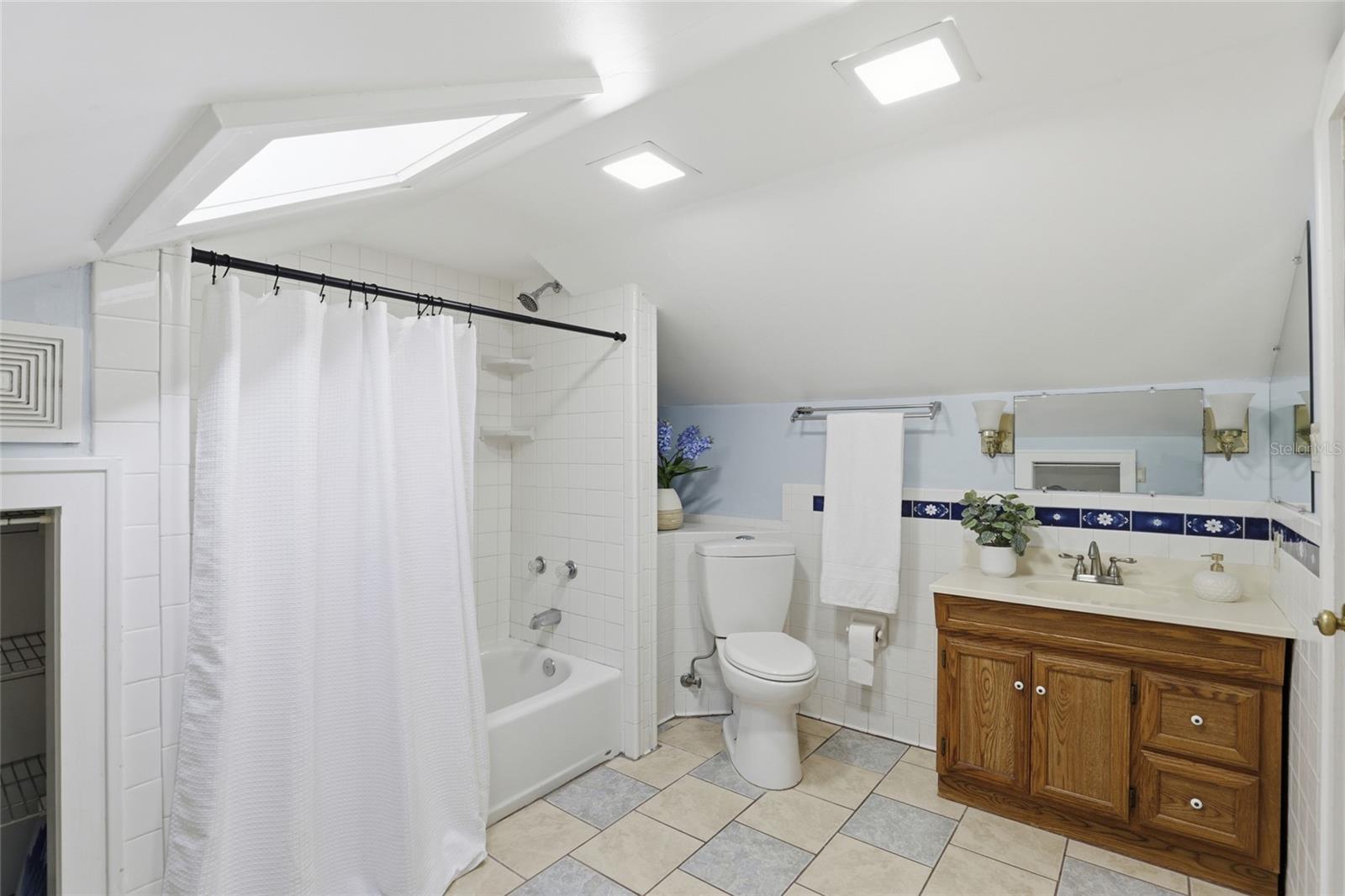 WOOLEY FORD & - Residential