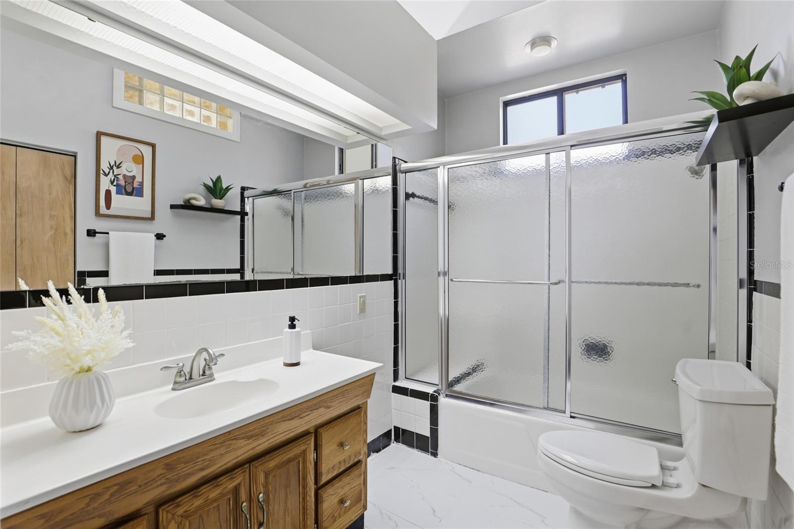 WOOLEY FORD & - Residential