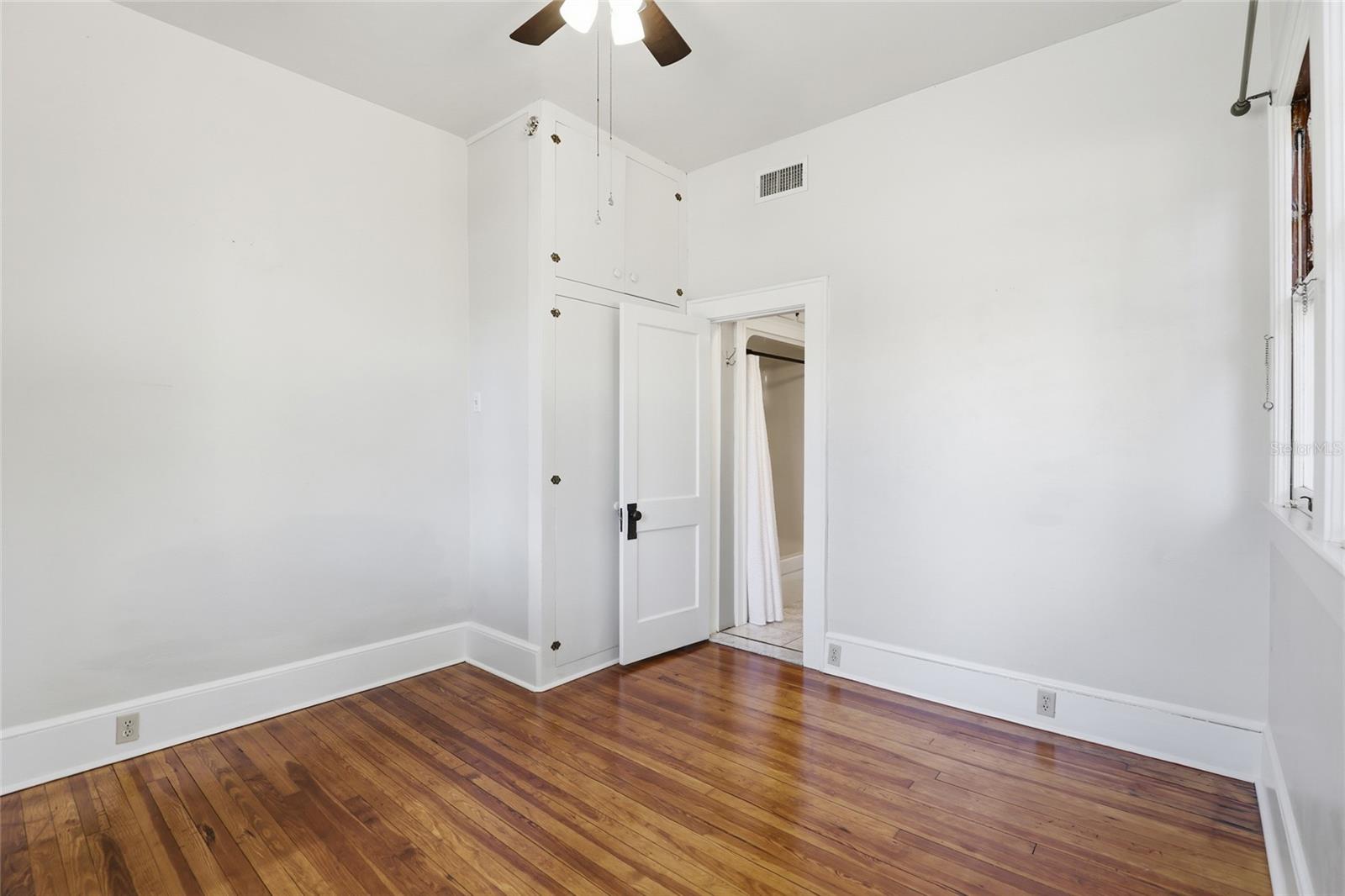 WOOLEY FORD & - Residential