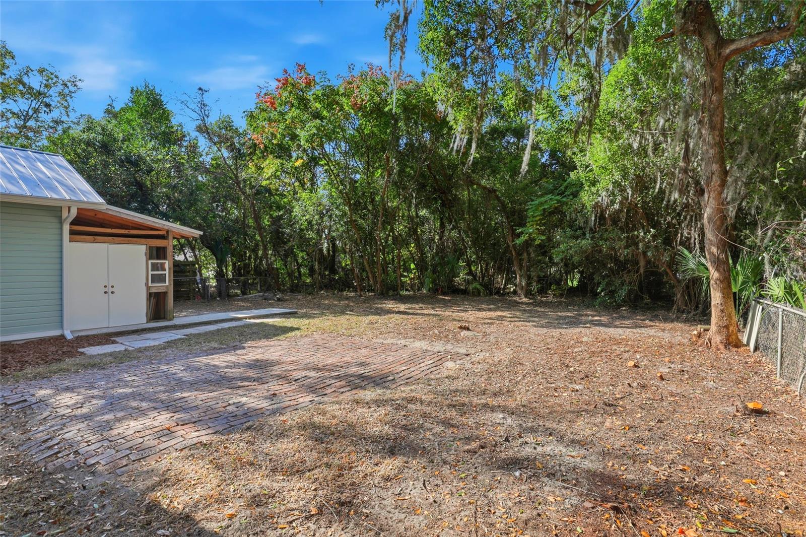 WOOLEY FORD & - Residential