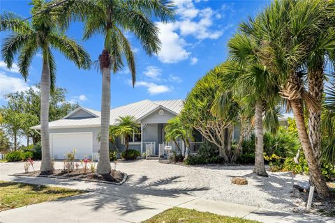 A home in PORT CHARLOTTE